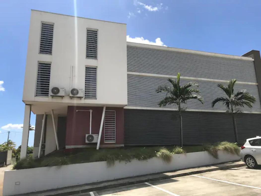 Meuble De Standing Au Coeur Des Commodites Schoelcher Exterior photo